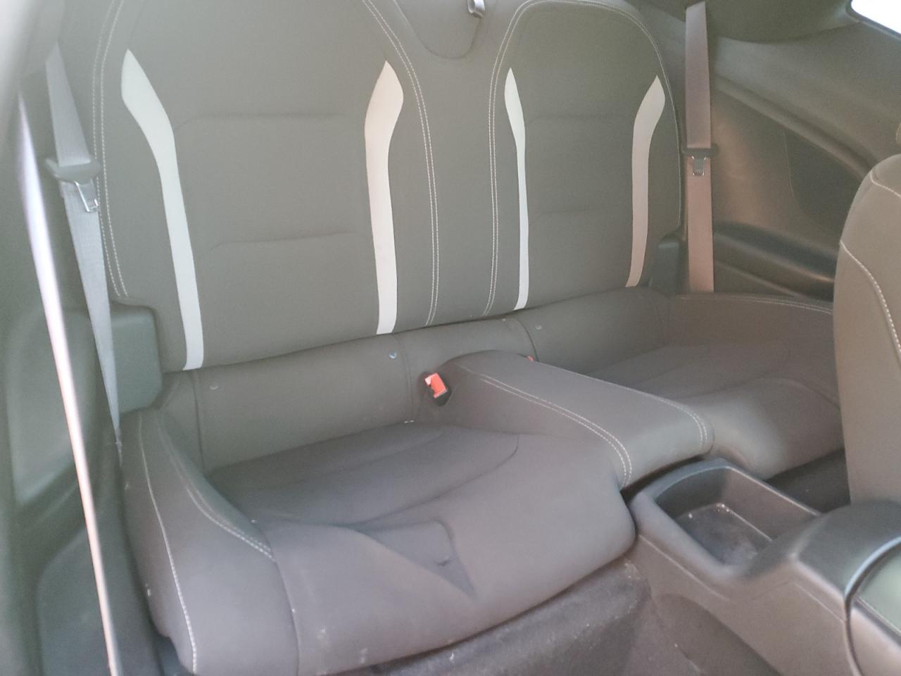 Chevrolet Camaro Lt Image 11