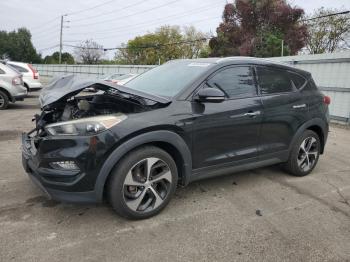  Salvage Hyundai TUCSON