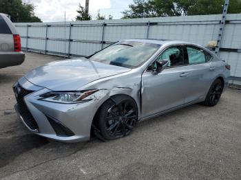  Salvage Lexus Es