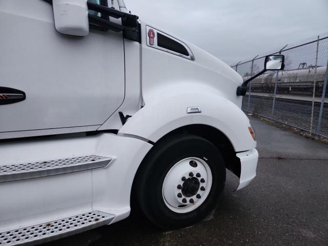 Kenworth Constructi T680 Image 8