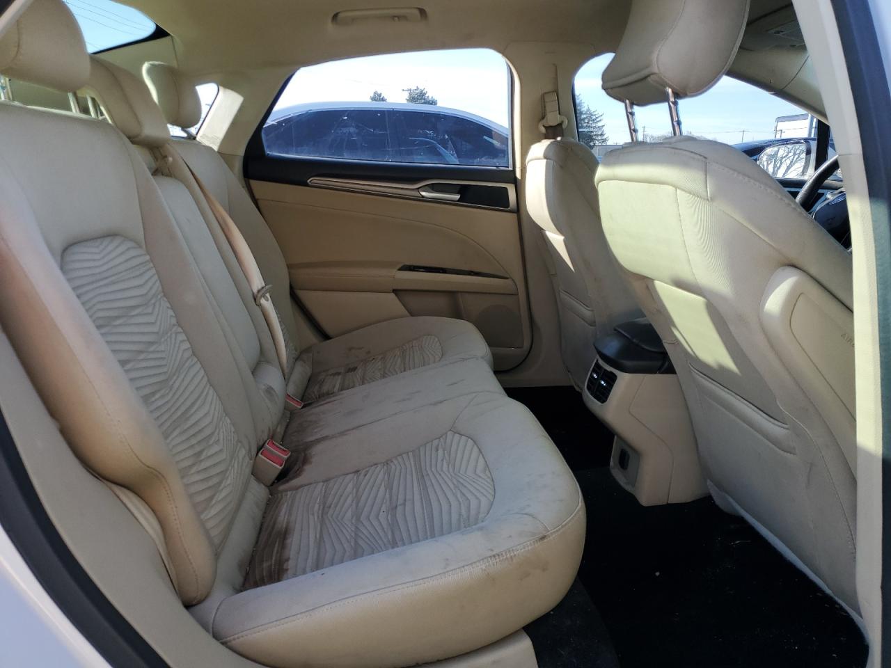 Ford Fusion Se Image 7