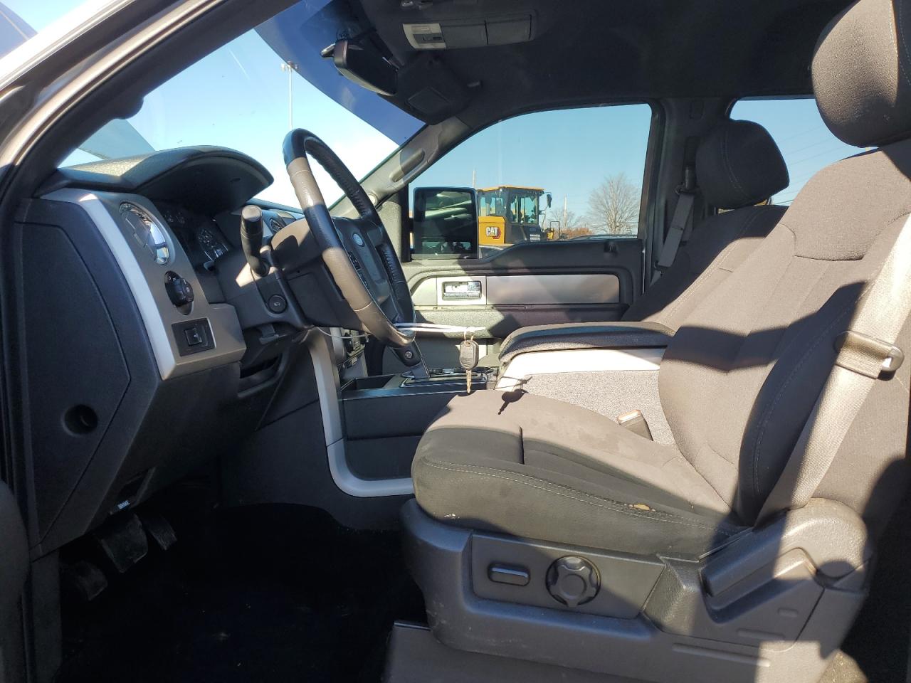 Ford F-150 Supercrew Image 3