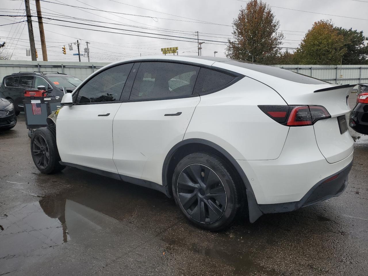 Tesla Model Y Image 3