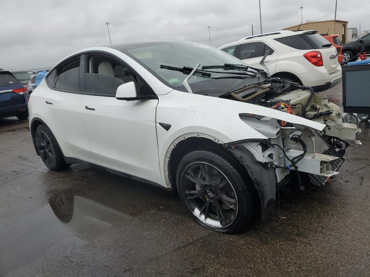 Tesla Model Y Image 9