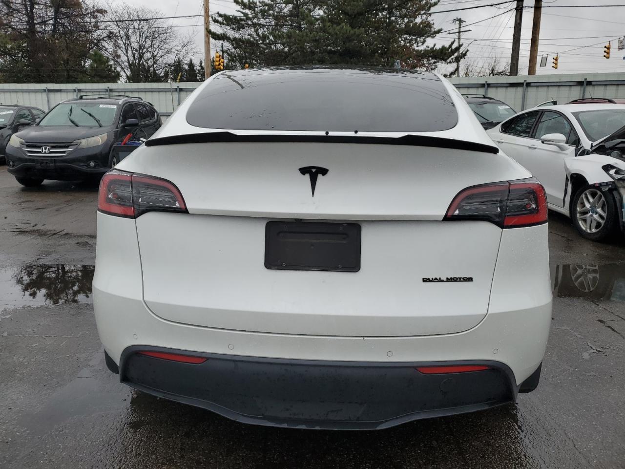 Tesla Model Y Image 4