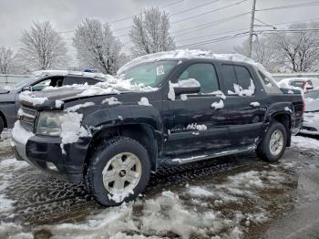  Salvage Chevrolet Avalanche
