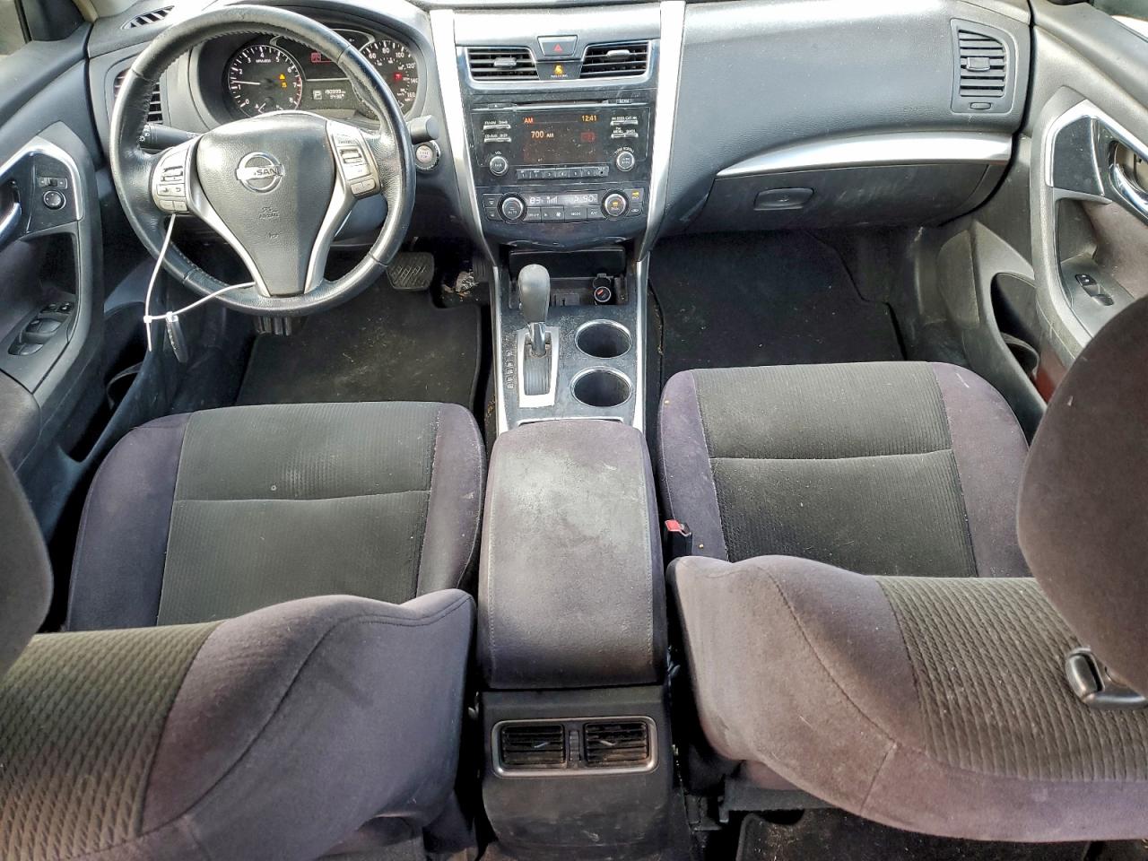 Nissan Altima 2.5 Image 8