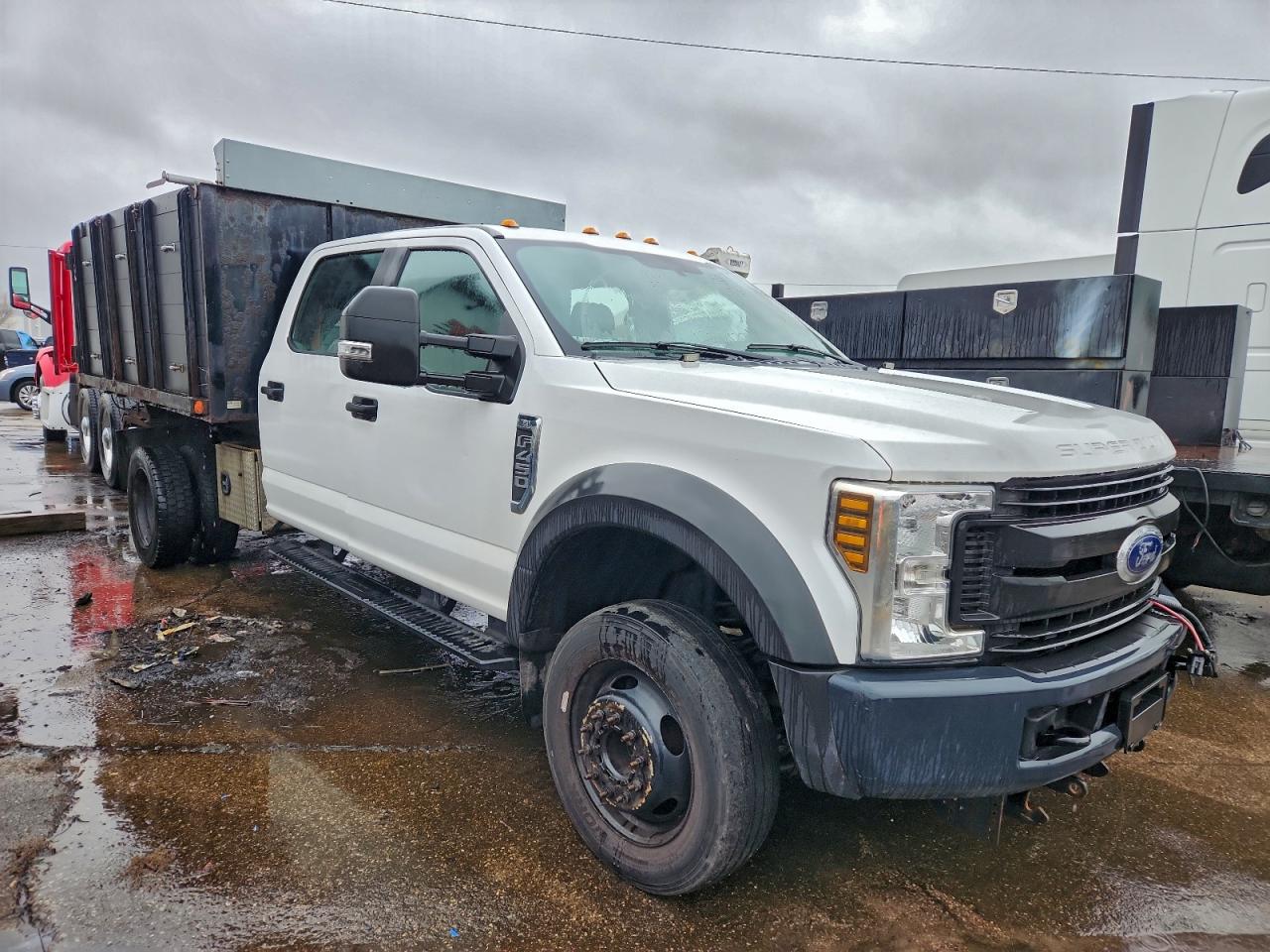 Ford F-450 Super Duty Image 5