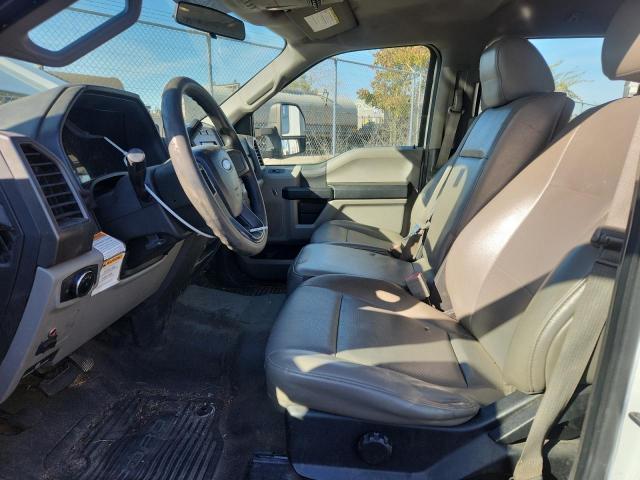 Ford F-450 Super Duty Image 7