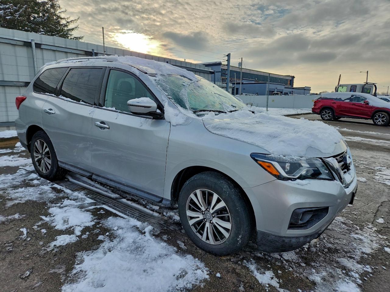 Nissan Pathfinder Sv Image 12