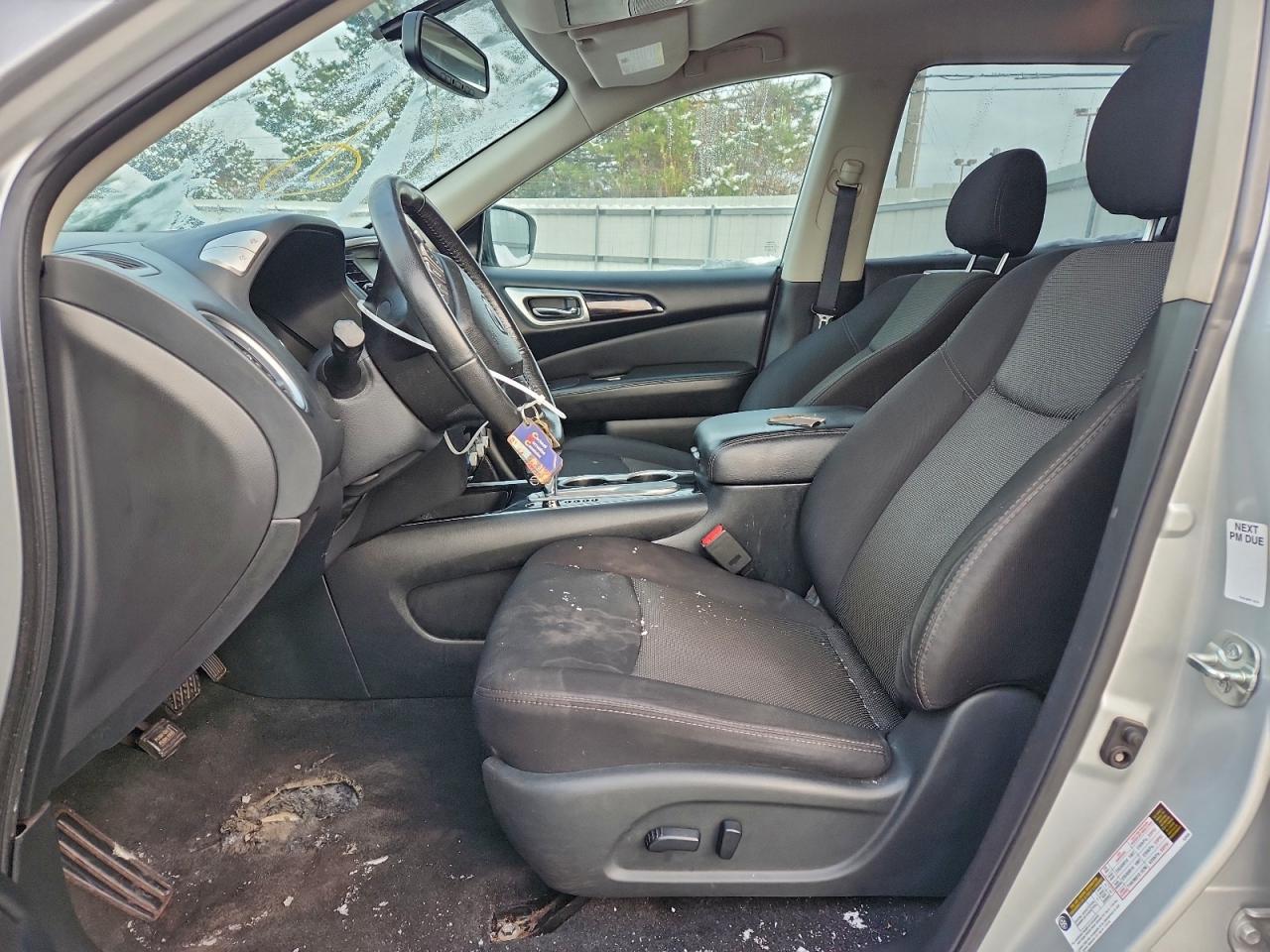 Nissan Pathfinder Sv Image 6