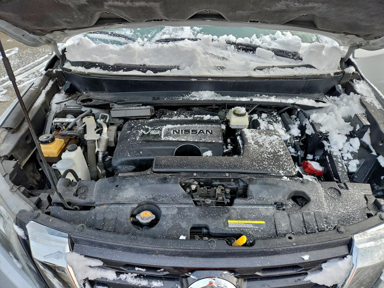 Nissan Pathfinder Sv Image 10