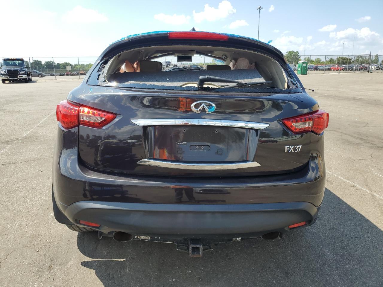 INFINITI Fx Image 13