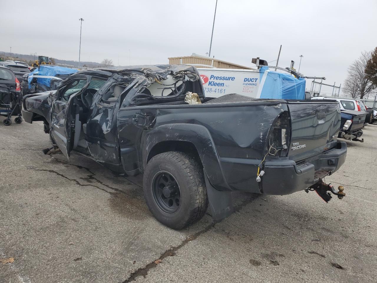 Toyota Tacoma Access Cab Image 12