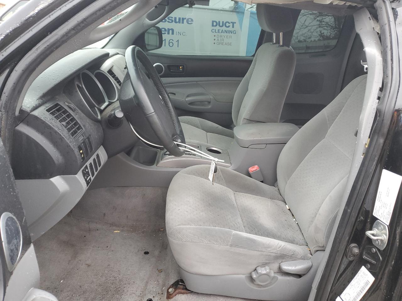 Toyota Tacoma Access Cab Image 9