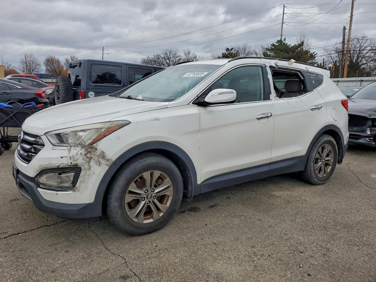 Hyundai SANTA FE Image 1