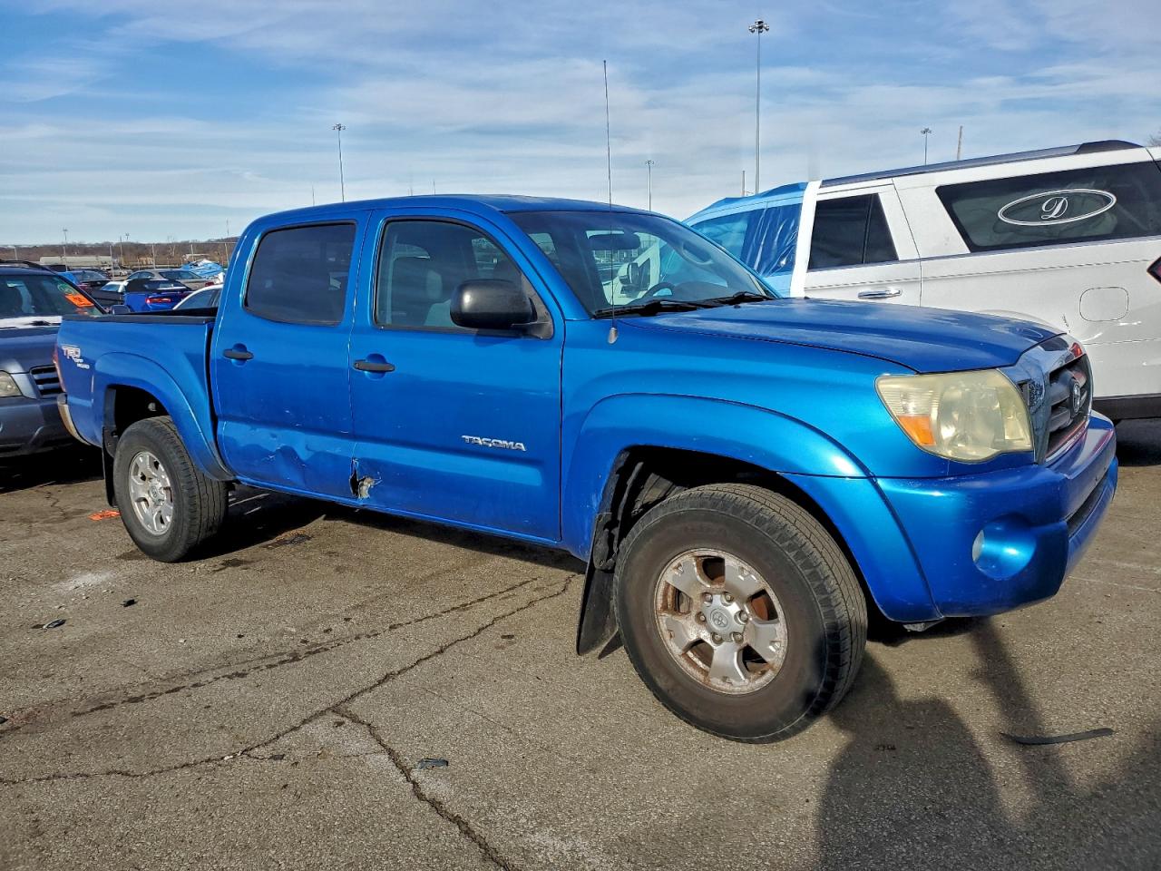 Toyota Tacoma Double Cab Image 5