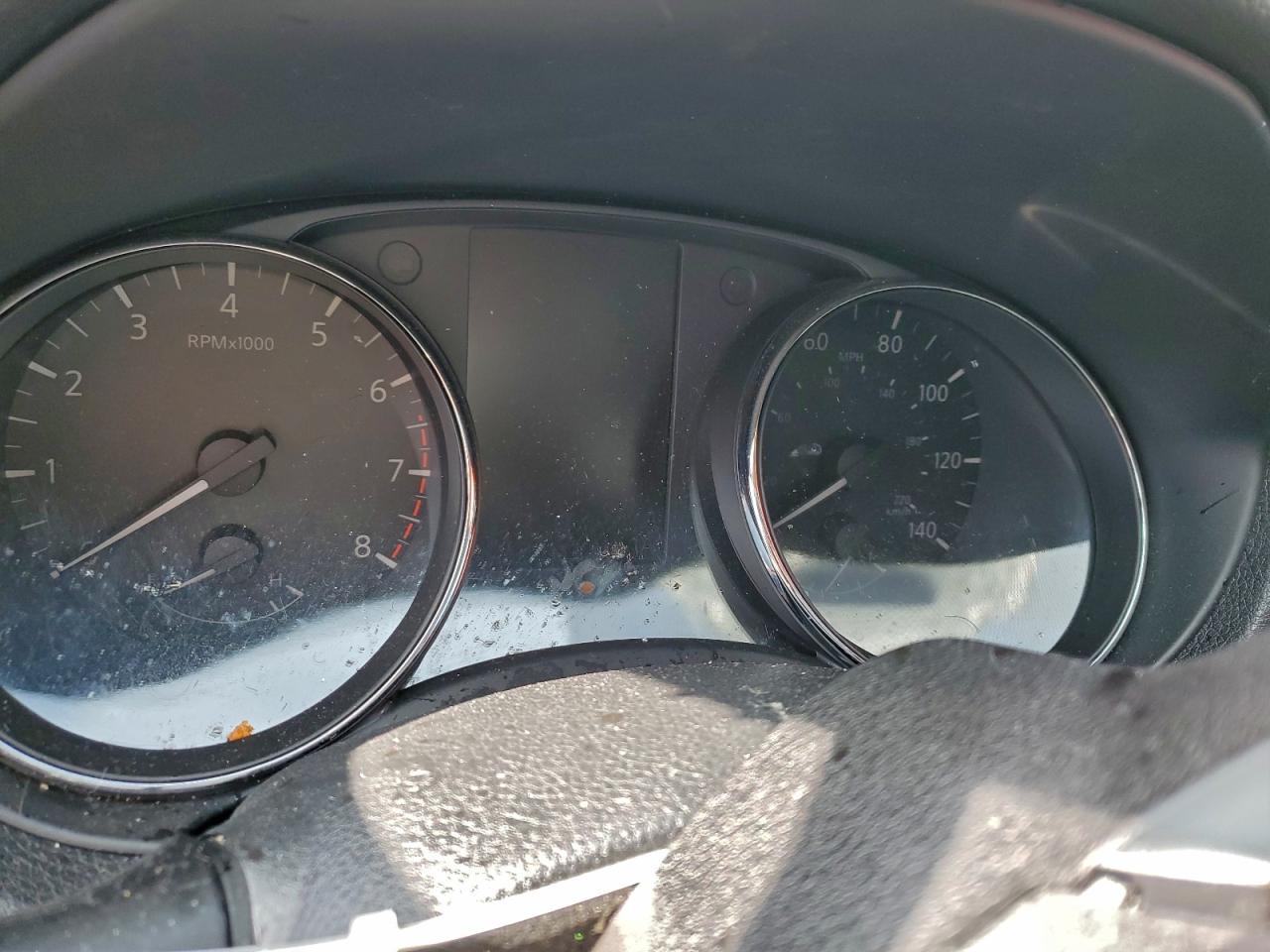 Nissan Rogue S Image 3