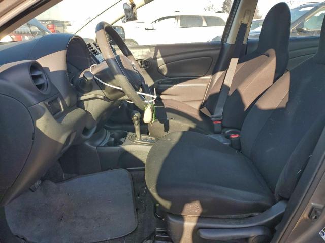 Nissan Versa S Image 5