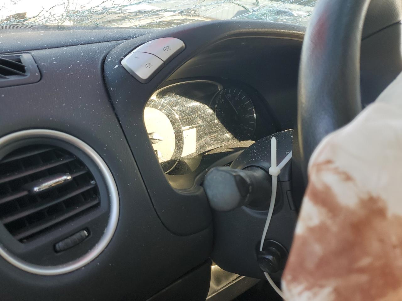 Nissan Pathfinder Platinum Image 8