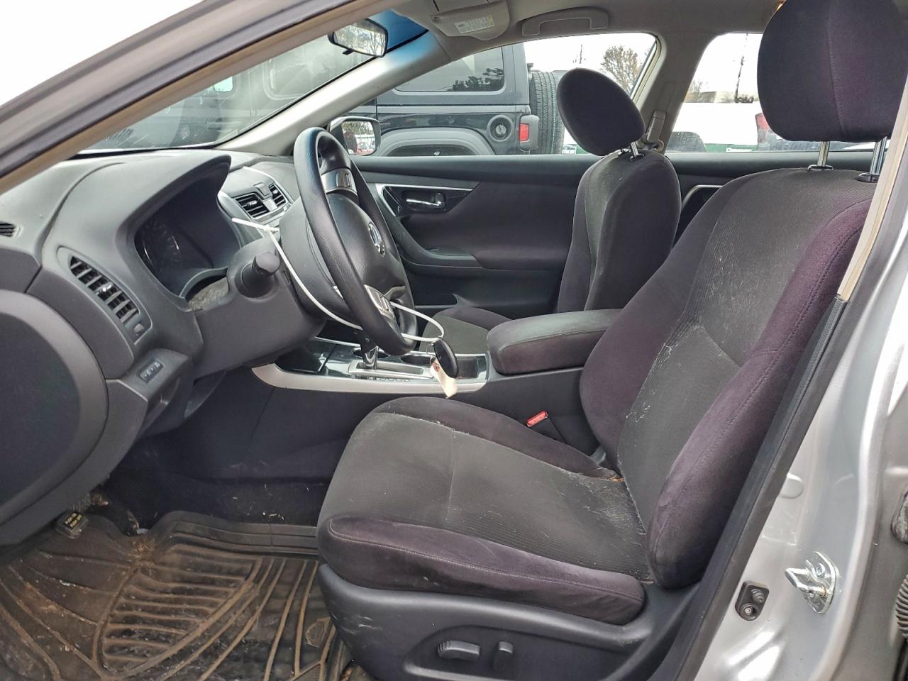 Nissan Altima 2.5 Image 2