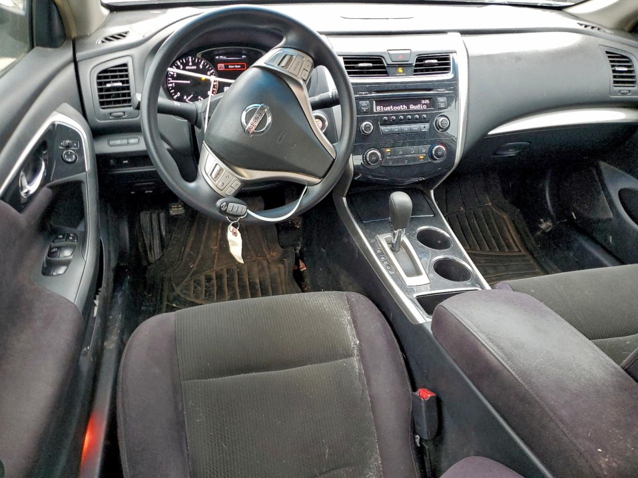Nissan Altima 2.5 Image 4