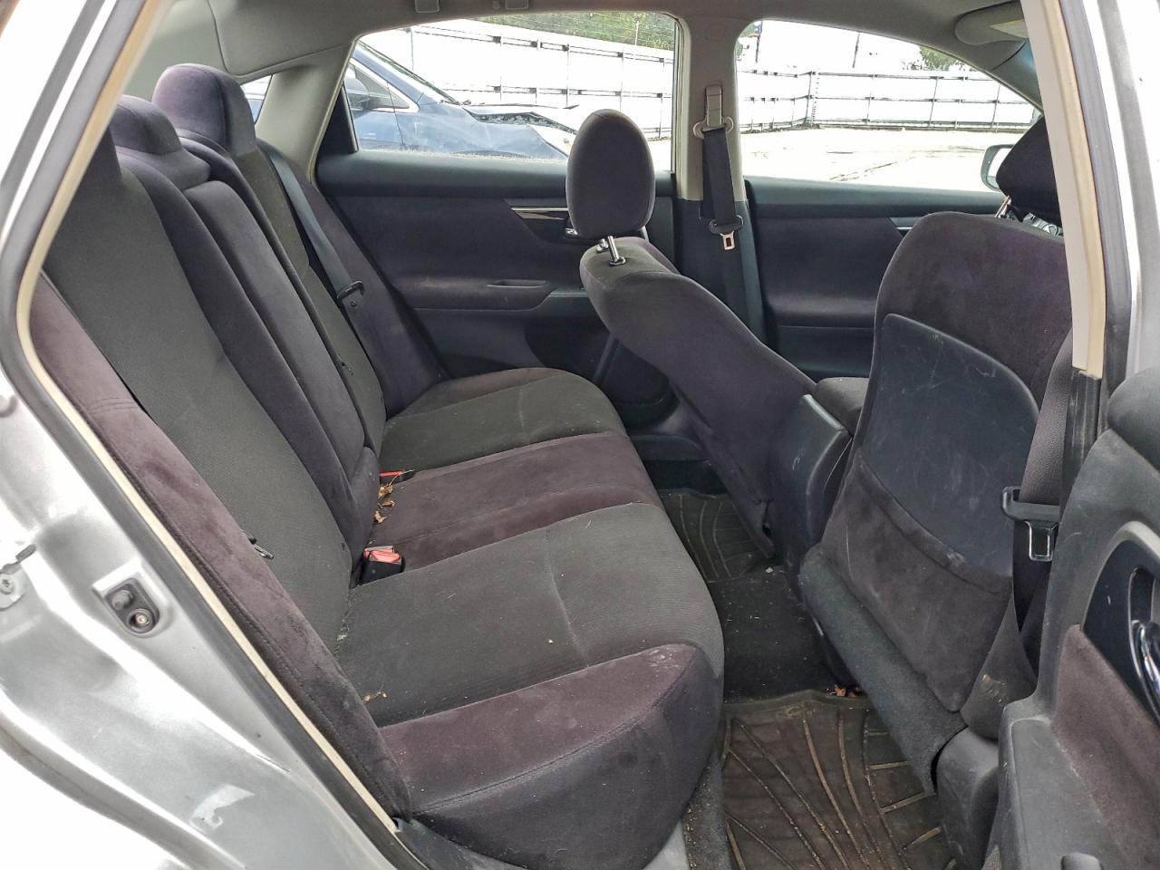 Nissan Altima 2.5 Image 8