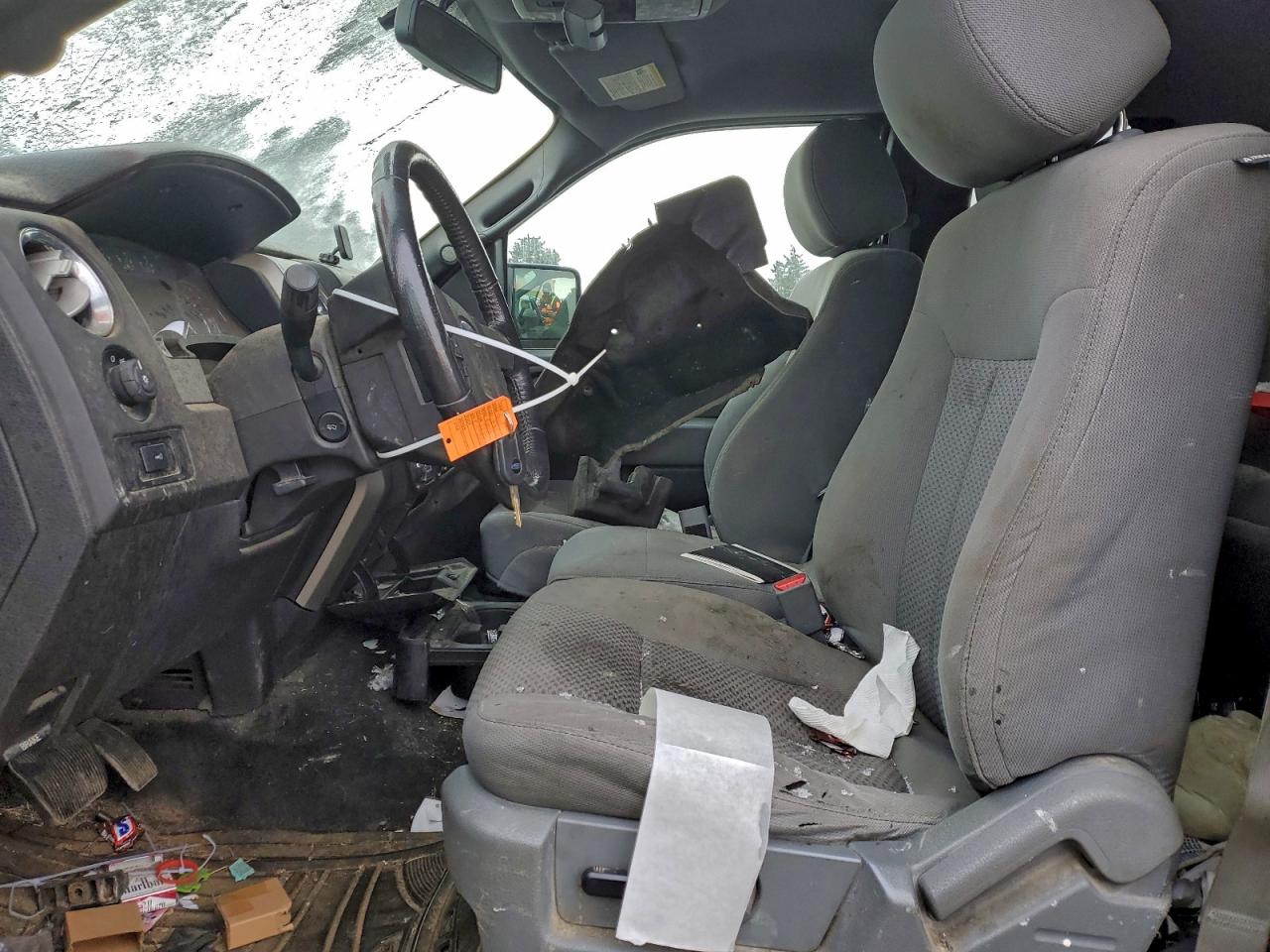 Ford F-150 Super Cab Image 10