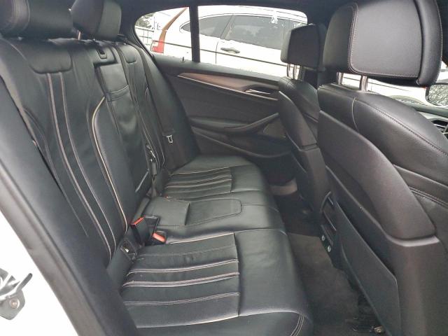 BMW 5 Series Image 6