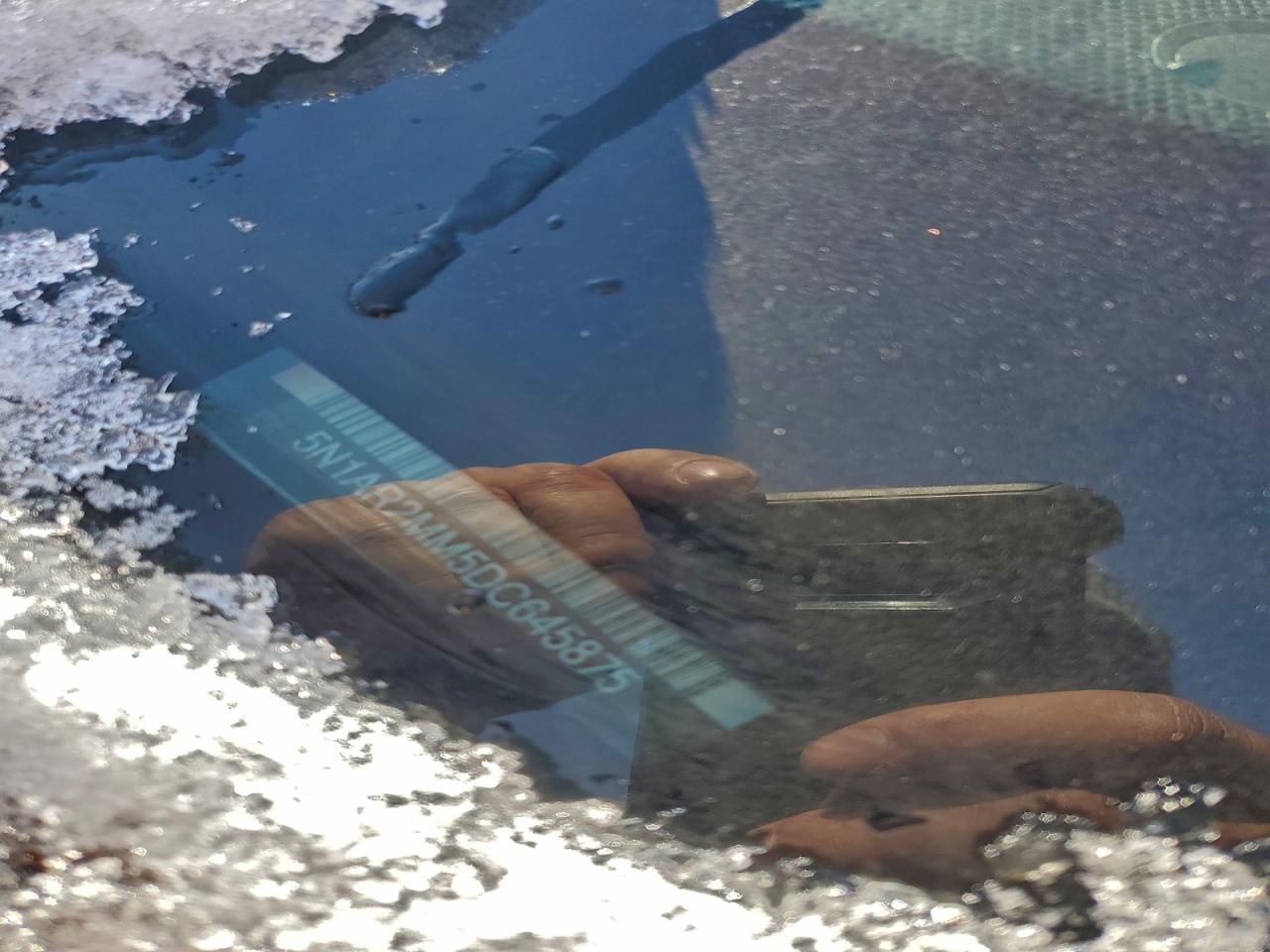 Nissan Pathfinder S Image 10