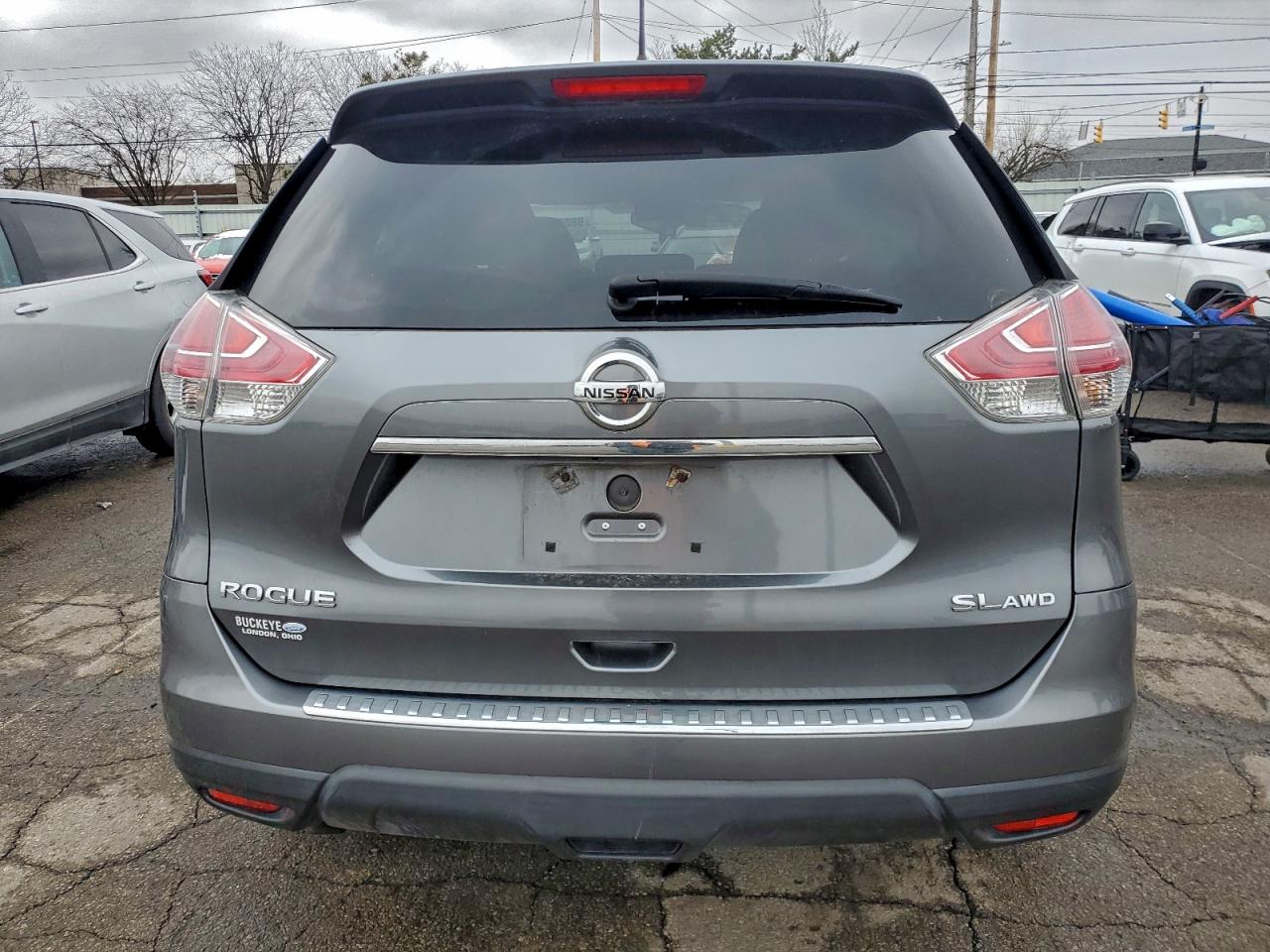 Nissan Rogue S Image 2