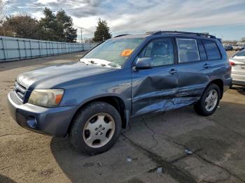 Salvage Toyota Highlander