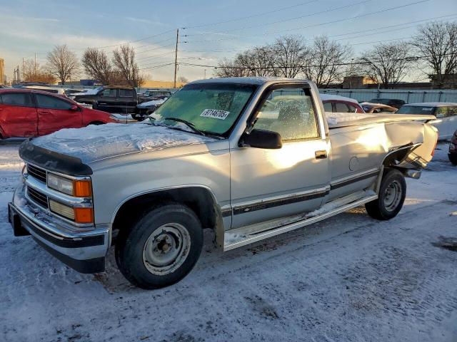  Salvage Chevrolet Gmt