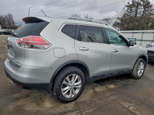 Nissan Rogue S Image 2