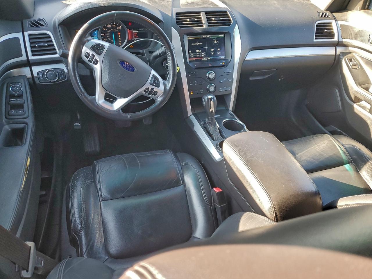 Ford Explorer Xlt Image 9