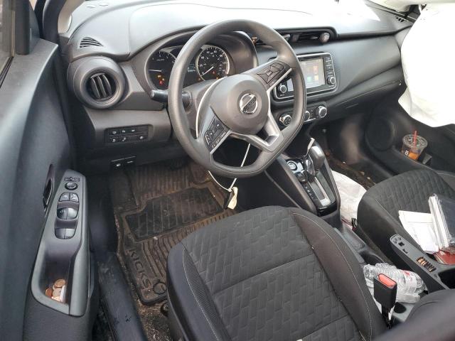 Nissan Kicks S Image 2