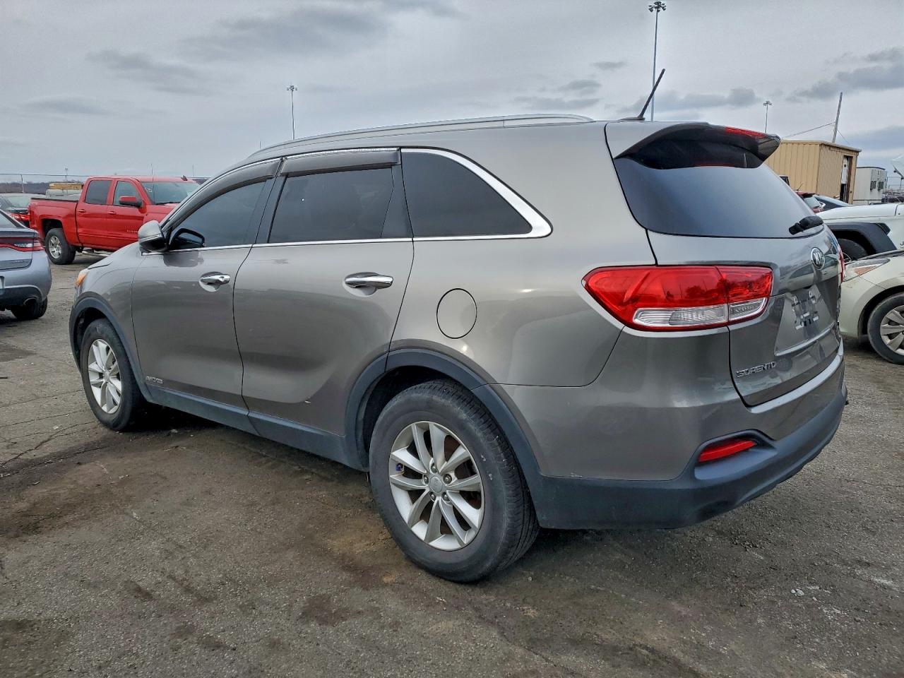 Kia Sorento Lx Image 2