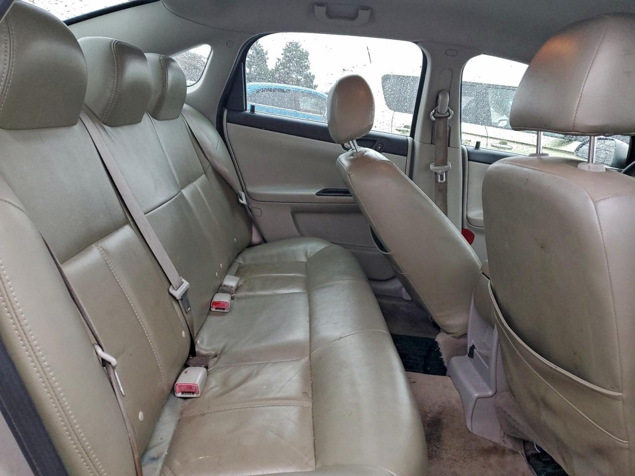 Chevrolet Impala Lt Image 10