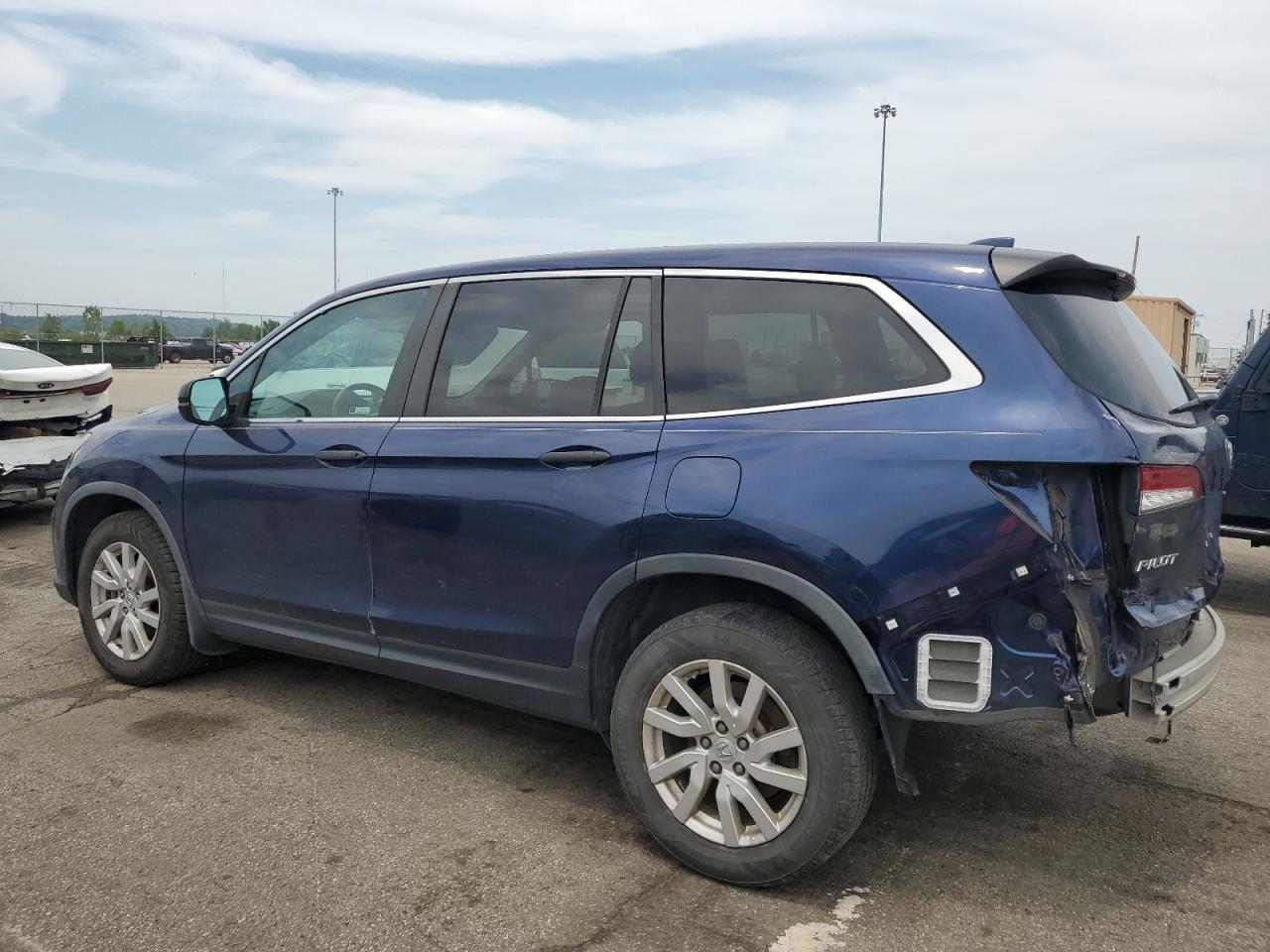 Honda Pilot Lx Image 2