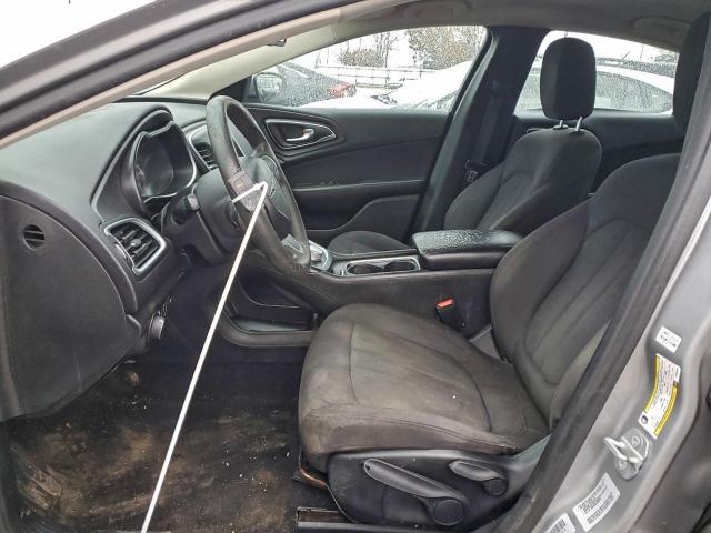 Chrysler 200 Limited Image 4