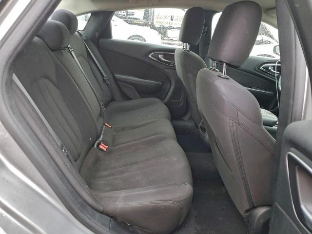 Chrysler 200 Limited Image 6