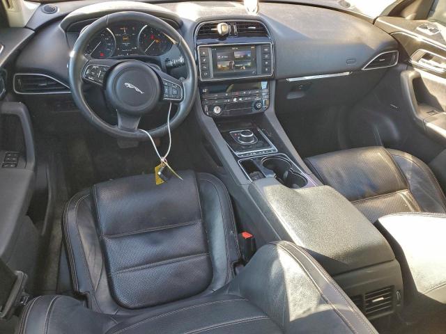 Jaguar F-PACE Prestige Image 7