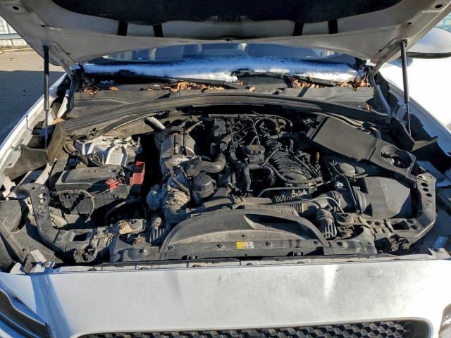 Jaguar F-PACE Prestige Image 10