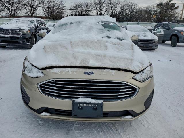 Ford Fusion Se Image 4