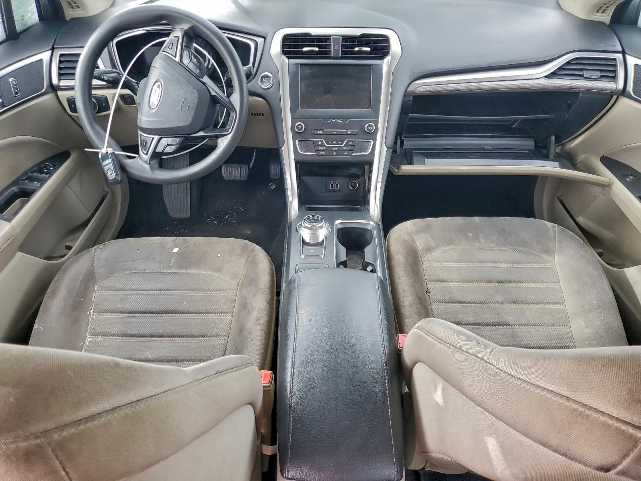 Ford Fusion Se Image 9