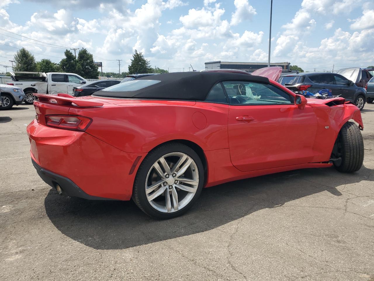 Chevrolet Camaro Lt Image 8
