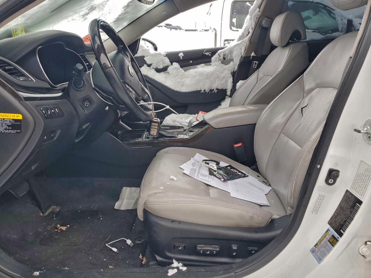 Kia Cadenza Premium Image 8