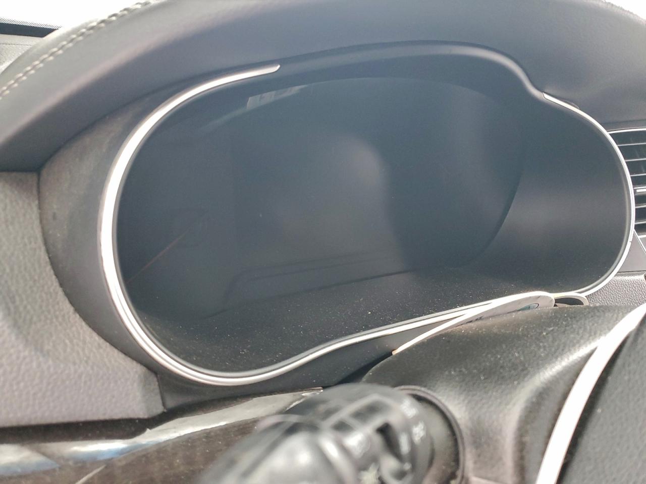 Kia Cadenza Premium Image 4