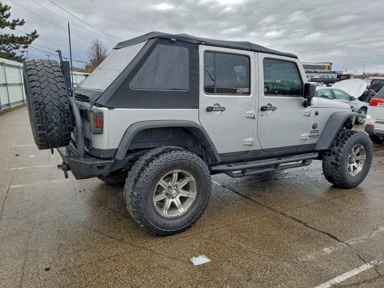 Jeep Wrangler Sport Image 2