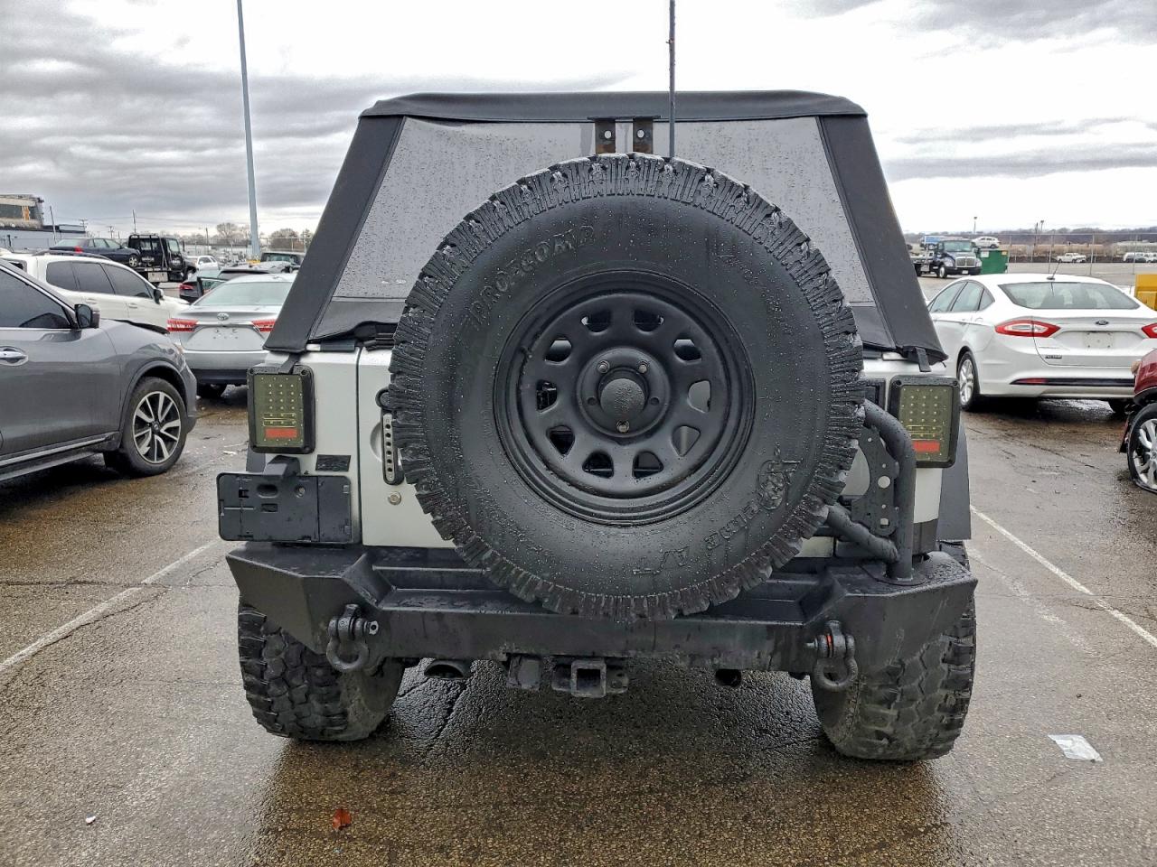 Jeep Wrangler Sport Image 8